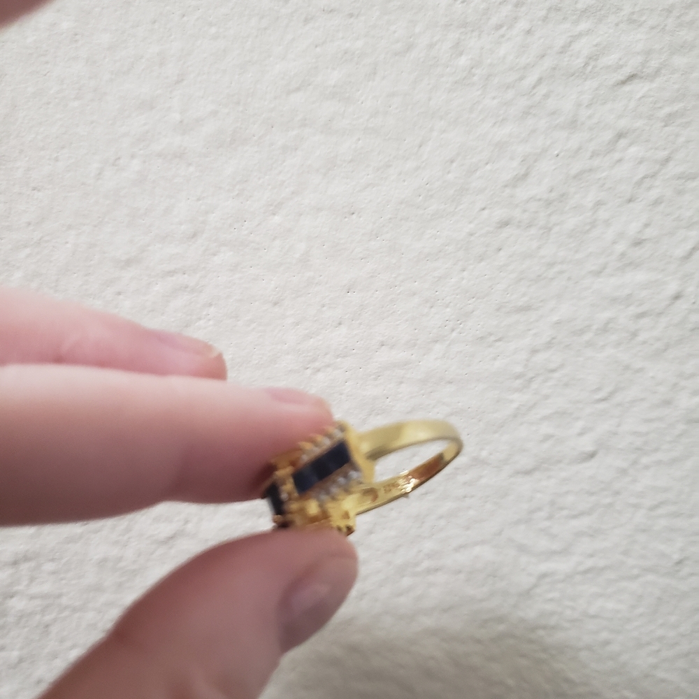 Ring - Picture 4 of 6